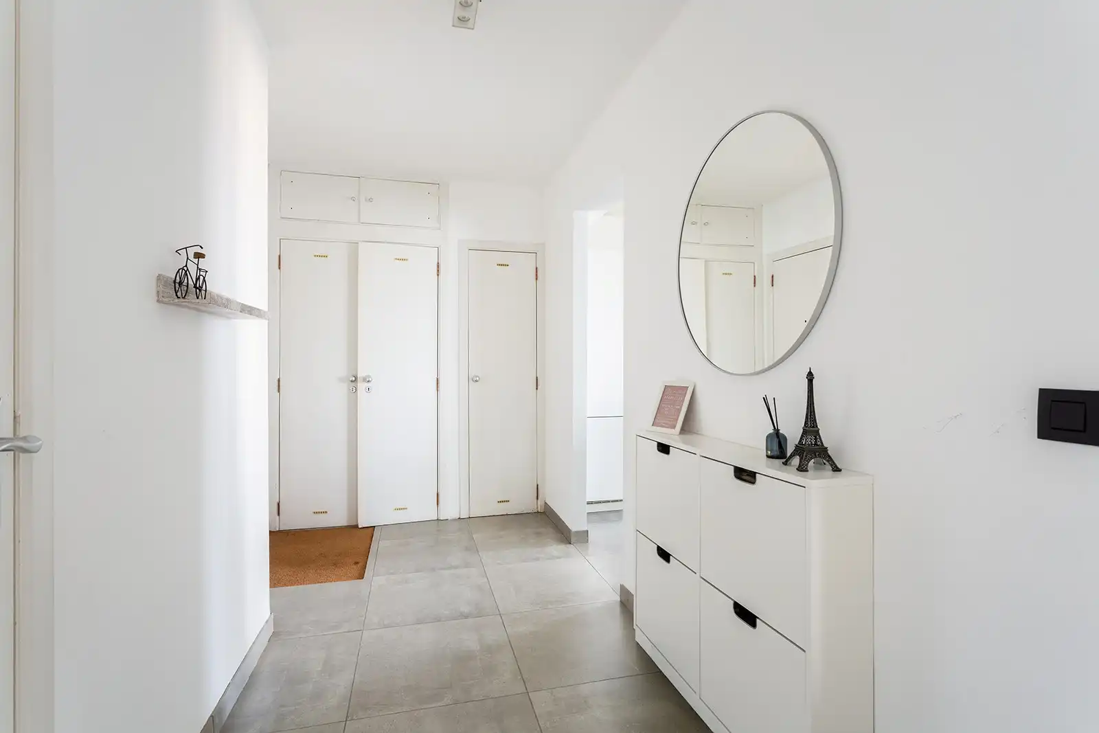 Mooi gerenoveerd 3-slaapkamerappartement met 2 terrassen, garage en 2 kelderbergingen foto 15