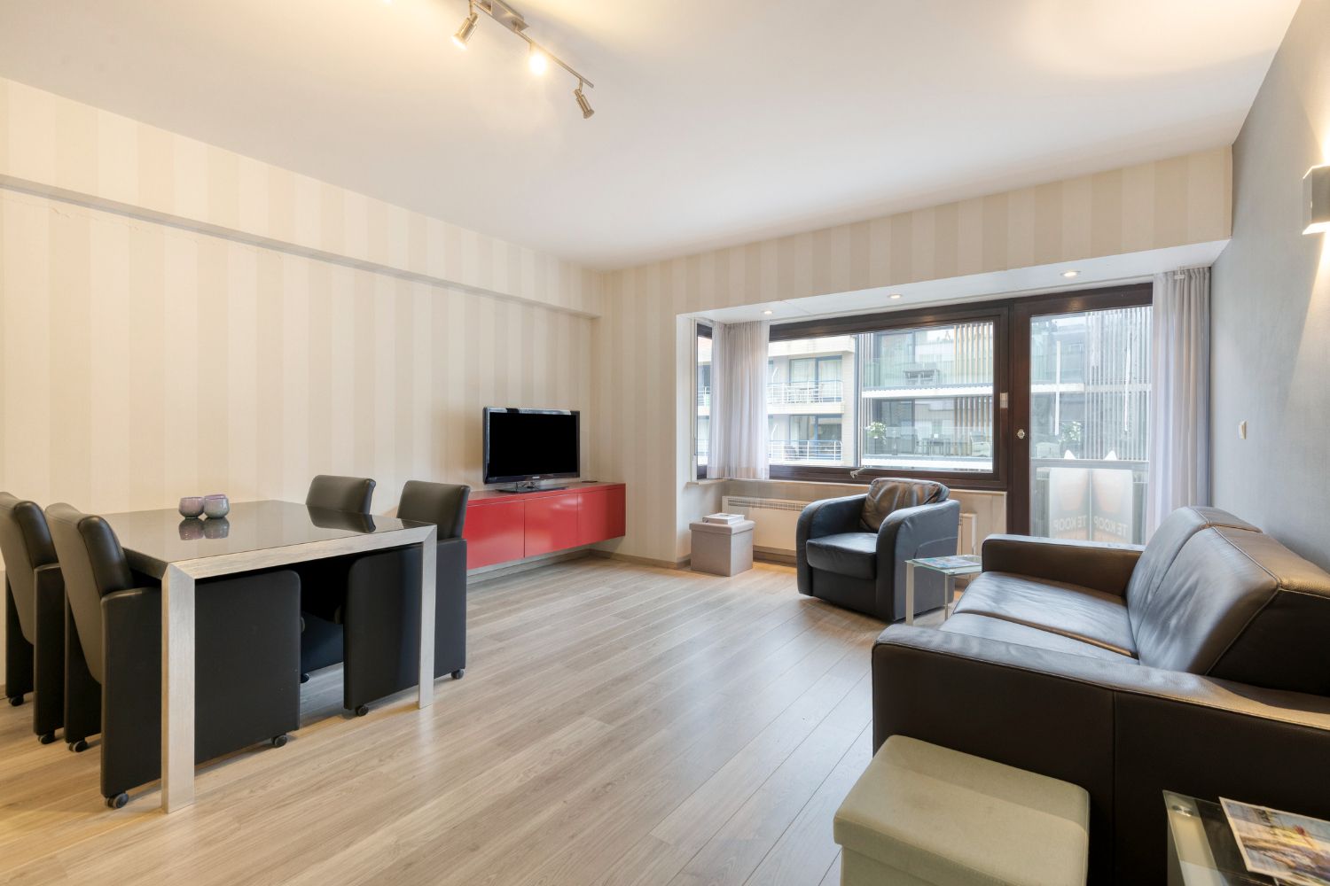 Zeer goed gelegen, energiezuinig appartement met 1 slaapkamer foto {{pictureIndex}}