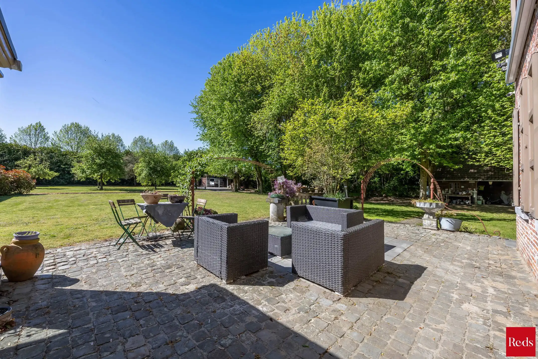 Karaktervolle villa op ruim perceel foto 12