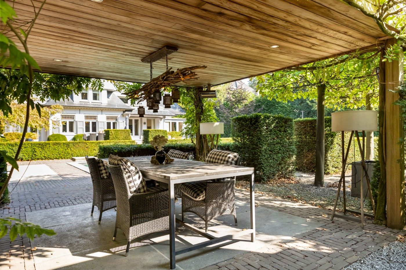 Luxueuze villa met 5 slpk., 3 badkamers, garage en zwembad op domein van 3149m² foto 58