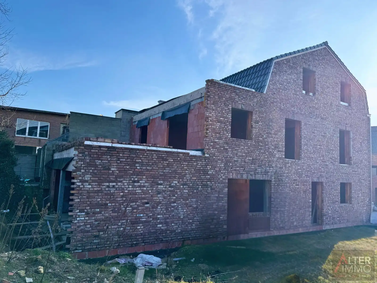 Ruime ruwbouwwoning met uitzonderlijk potentieel! foto 4