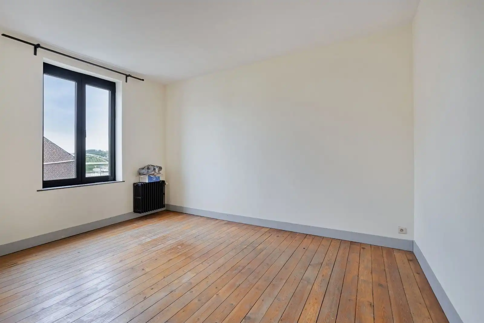 Praktijk + triplexappartement (3 slaapkamers & 2 badkamers) te centrum Halle  foto 21
