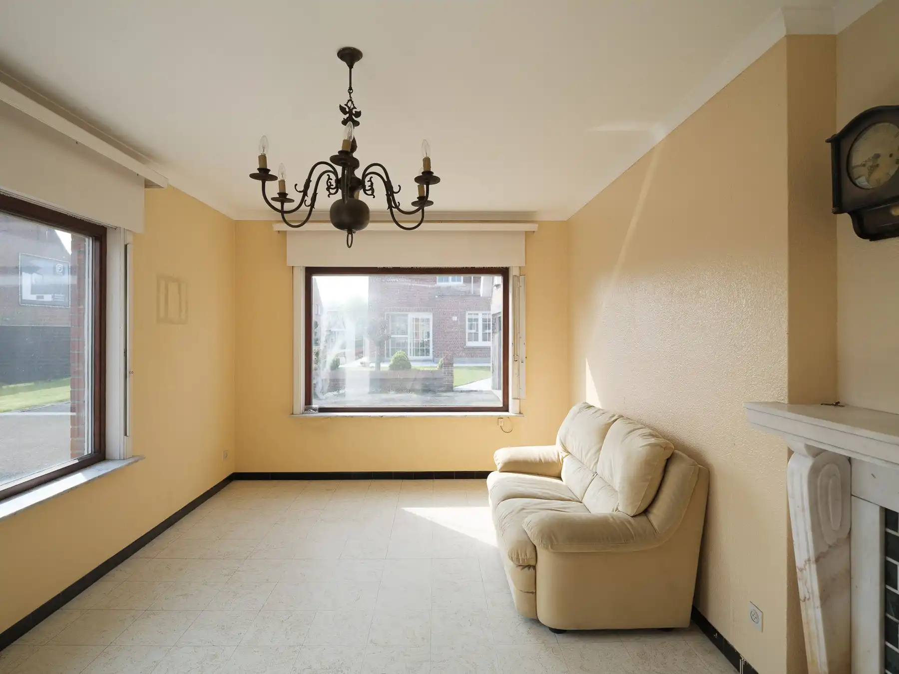 Halfopen herenhuis met loods en uitzonderlijk veel potentieel. foto 5