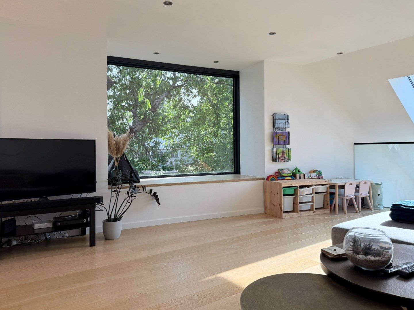 Ruime en lichtrijke woning met doordachte indeling en moderne afwerking foto 13
