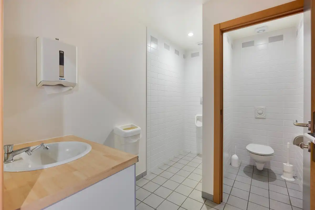 Kantoor te koop in het industriepark te Haasrode/Heverlee met 14 parkings - opp. 626 m² - verkoop van aandelen foto 23