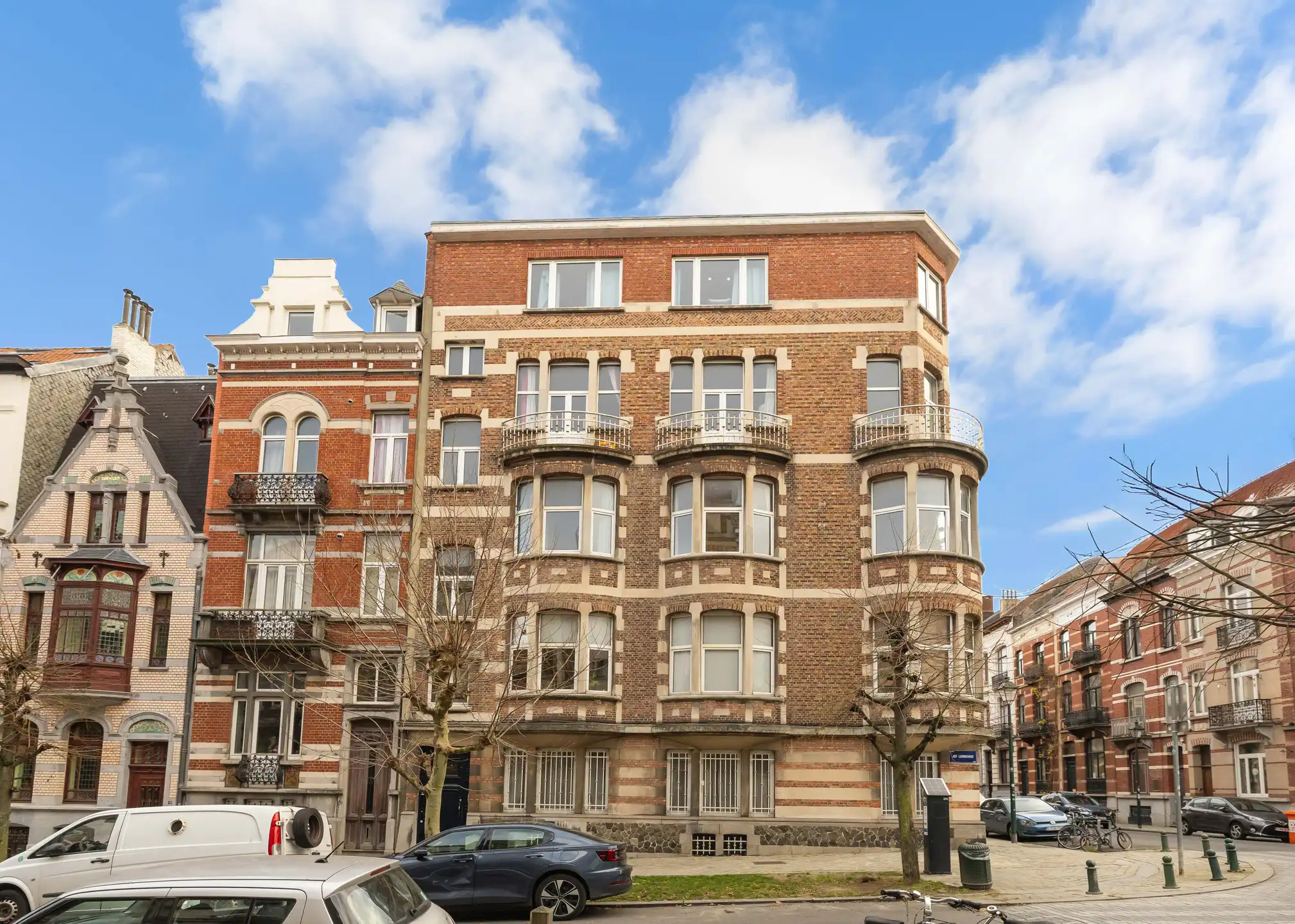 Leven in Sint-Gillis, in een rustige en groene laan foto 13