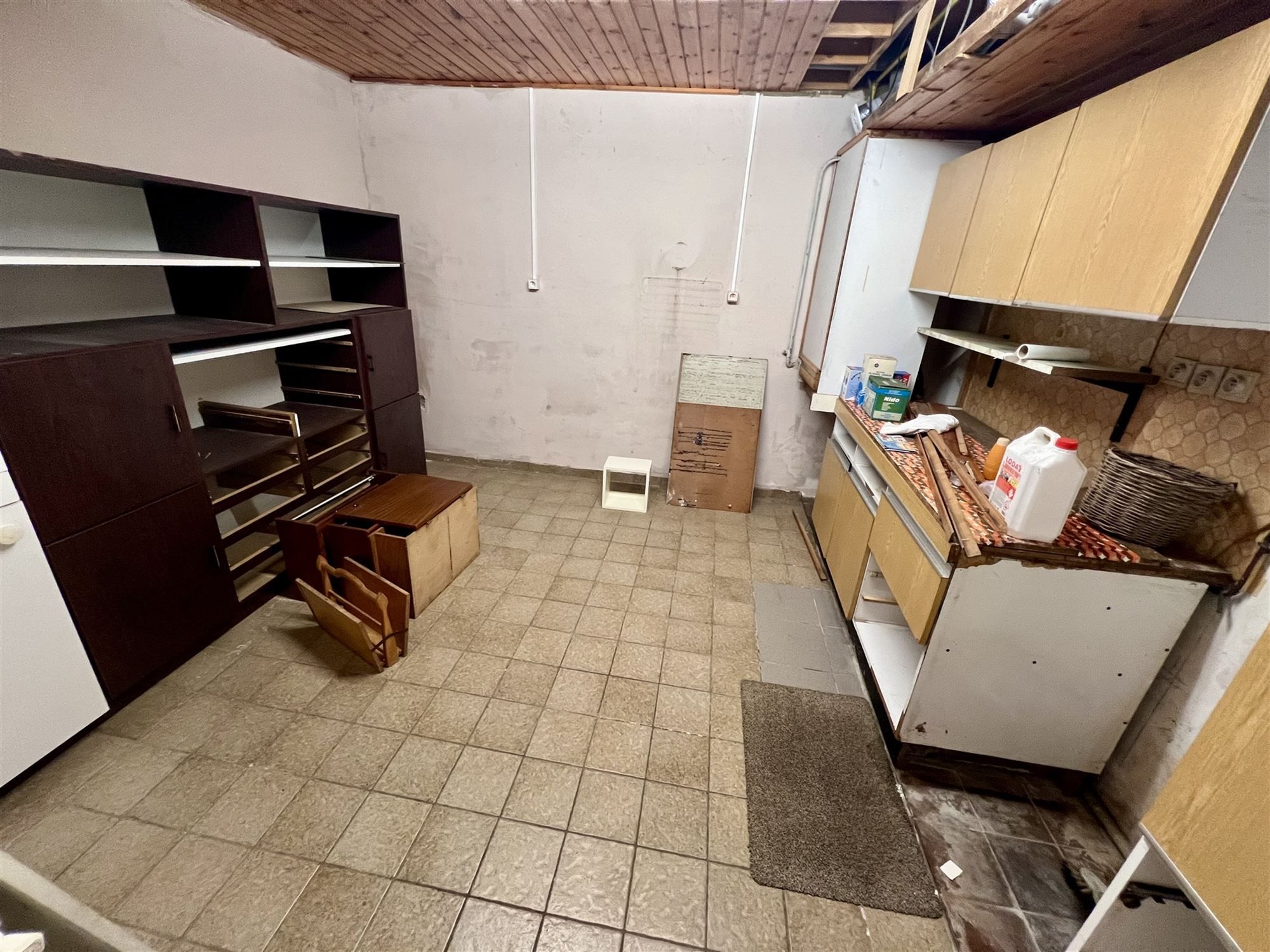Gelijkvloers op te frissen pareltje te koop in Baarle-Hertog foto 19