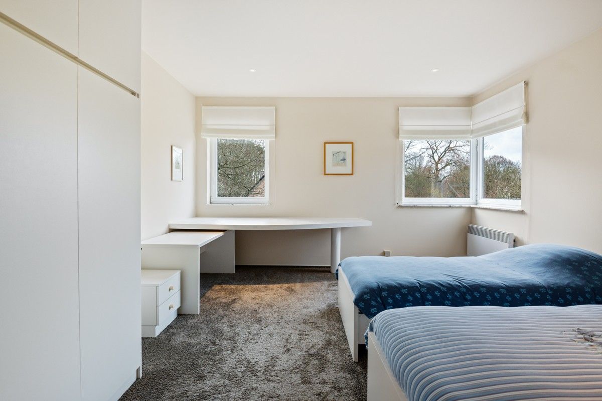 Uitzonderlijke villa op 3451 m² met 5 slaapkamers omgeven door groen. foto 20