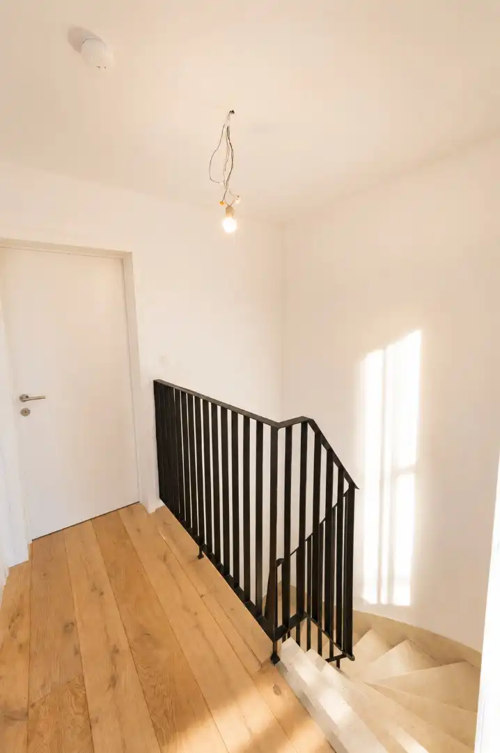 EXCLUSIEF GERENOVEERDE WONING NABIJ SPUIKOM foto 10