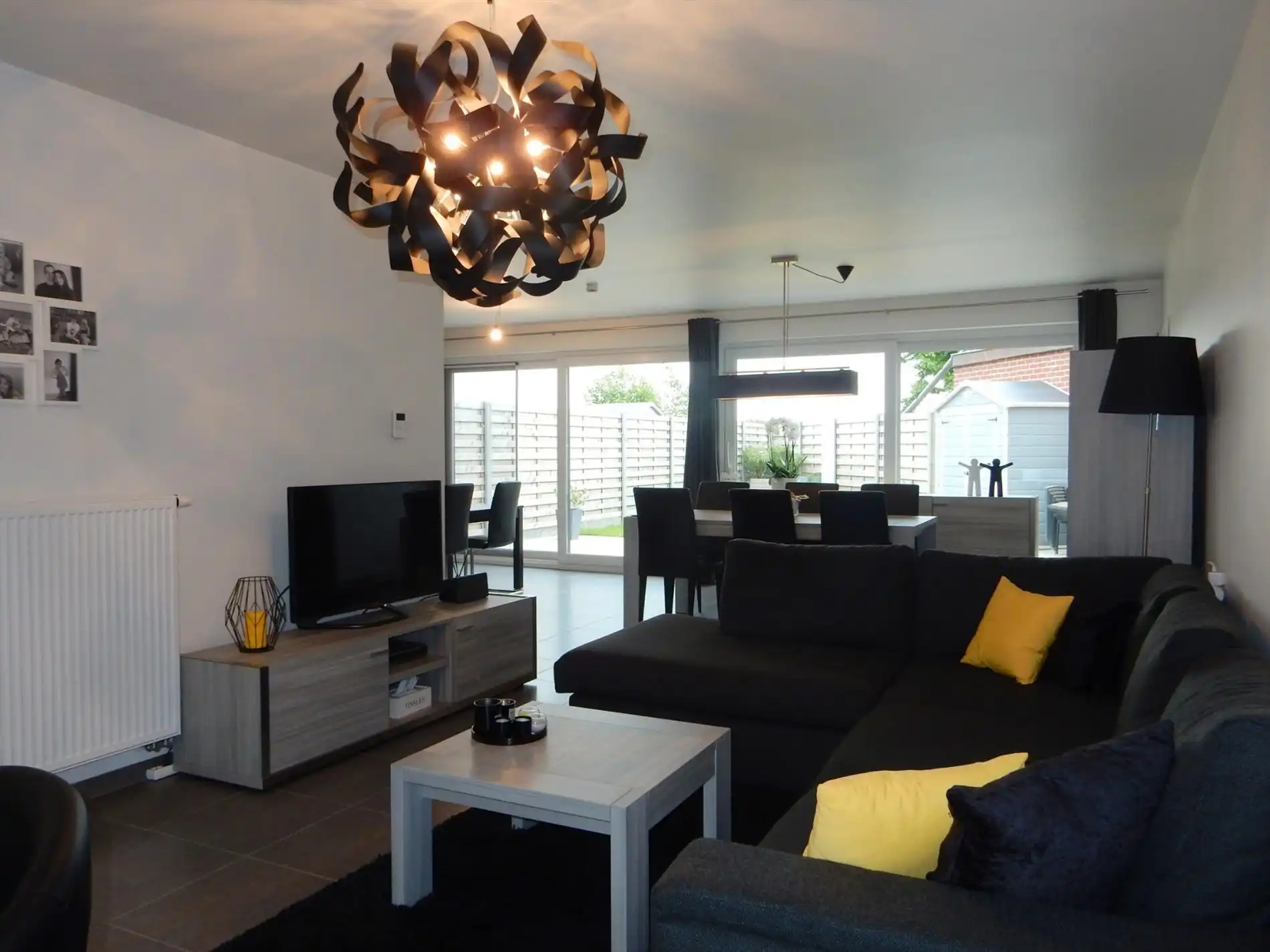 Te huur: ruime woning met 3 slaapkamers, tuin en garage foto 2