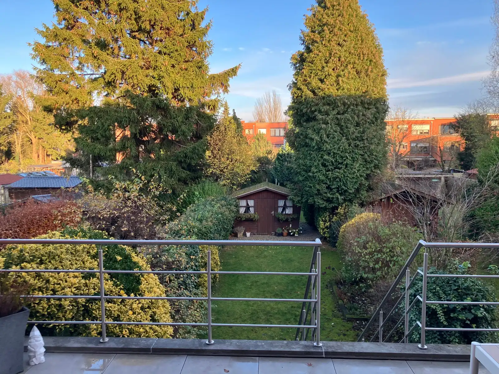 Verzorgde beletage met diepe tuin en ligging nabij het centrum foto 28