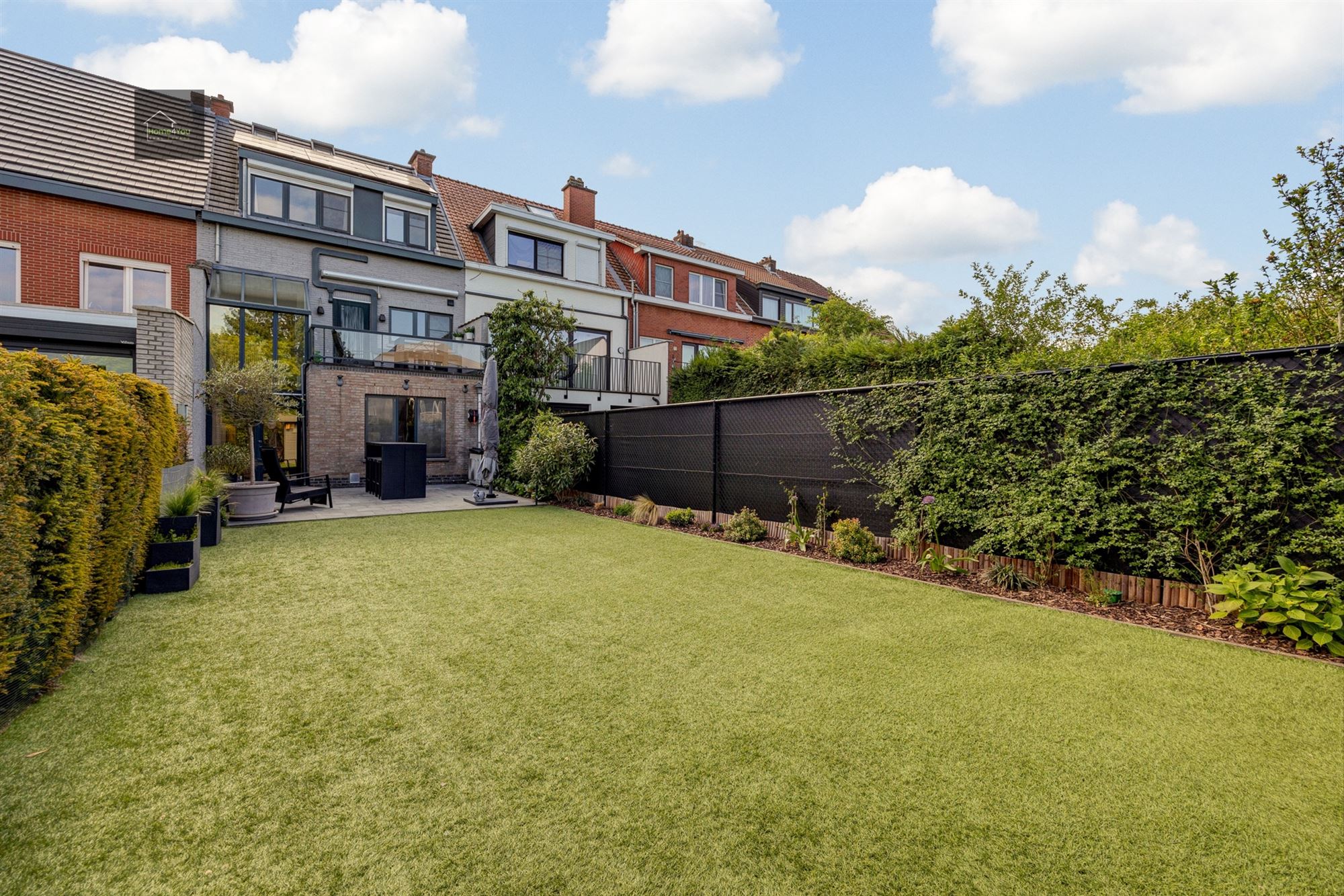 Instapklare woning met zonnepanelen op TOP locatie foto 8