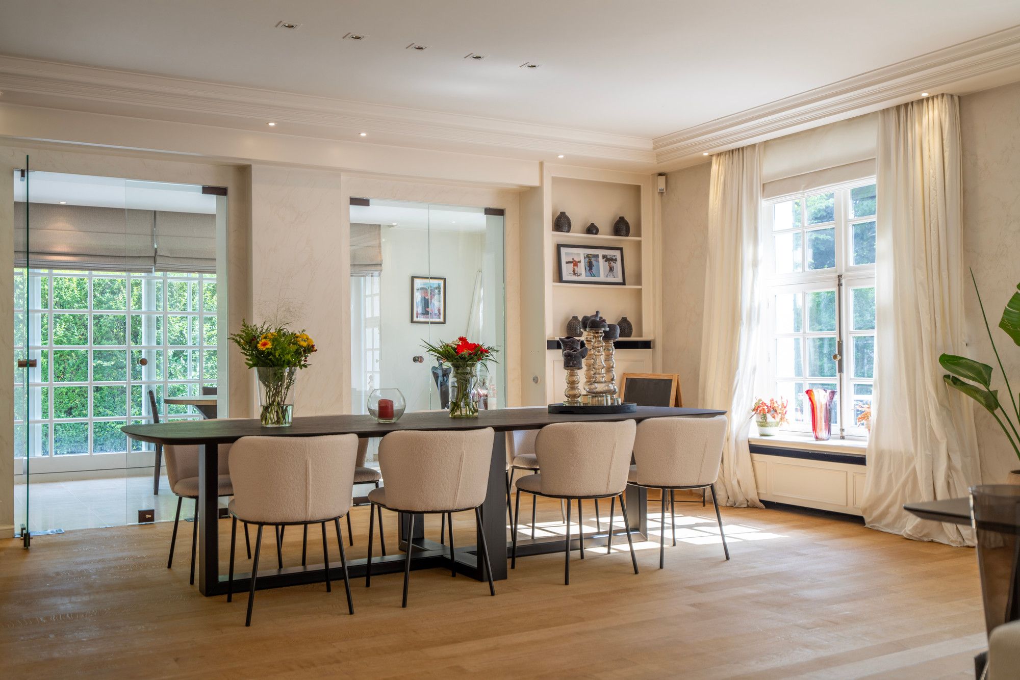 Instapklare ruime villa in residentiële buurt foto 13