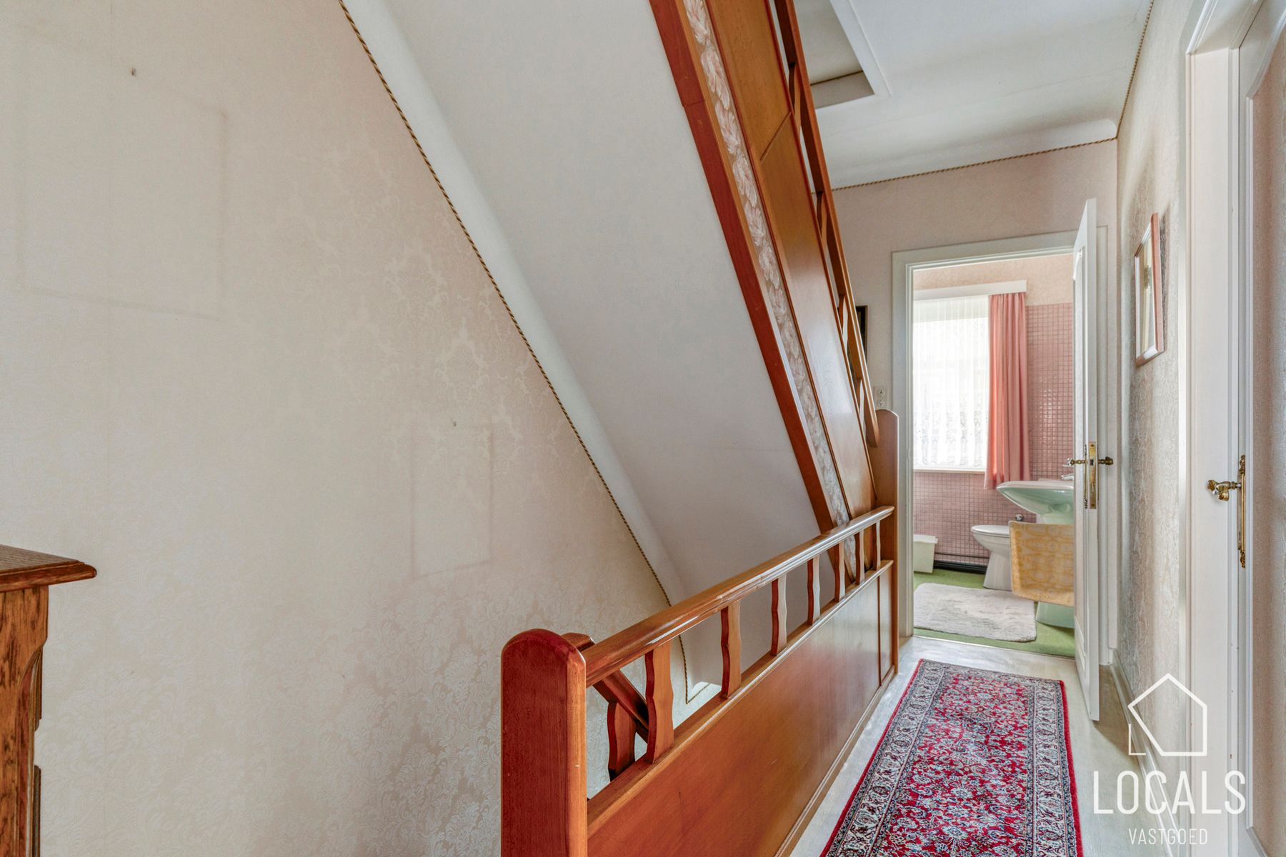 Te renoveren woning kortbij station Ninove foto 12
