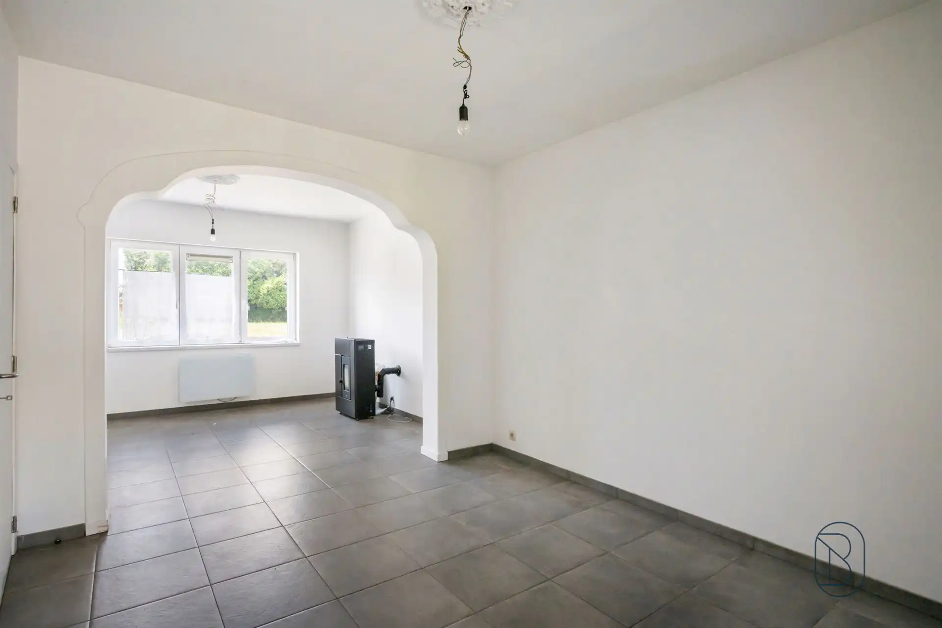 Mooie gerenoveerde halfopen woning met tuin in Saint-Sauveur foto 5