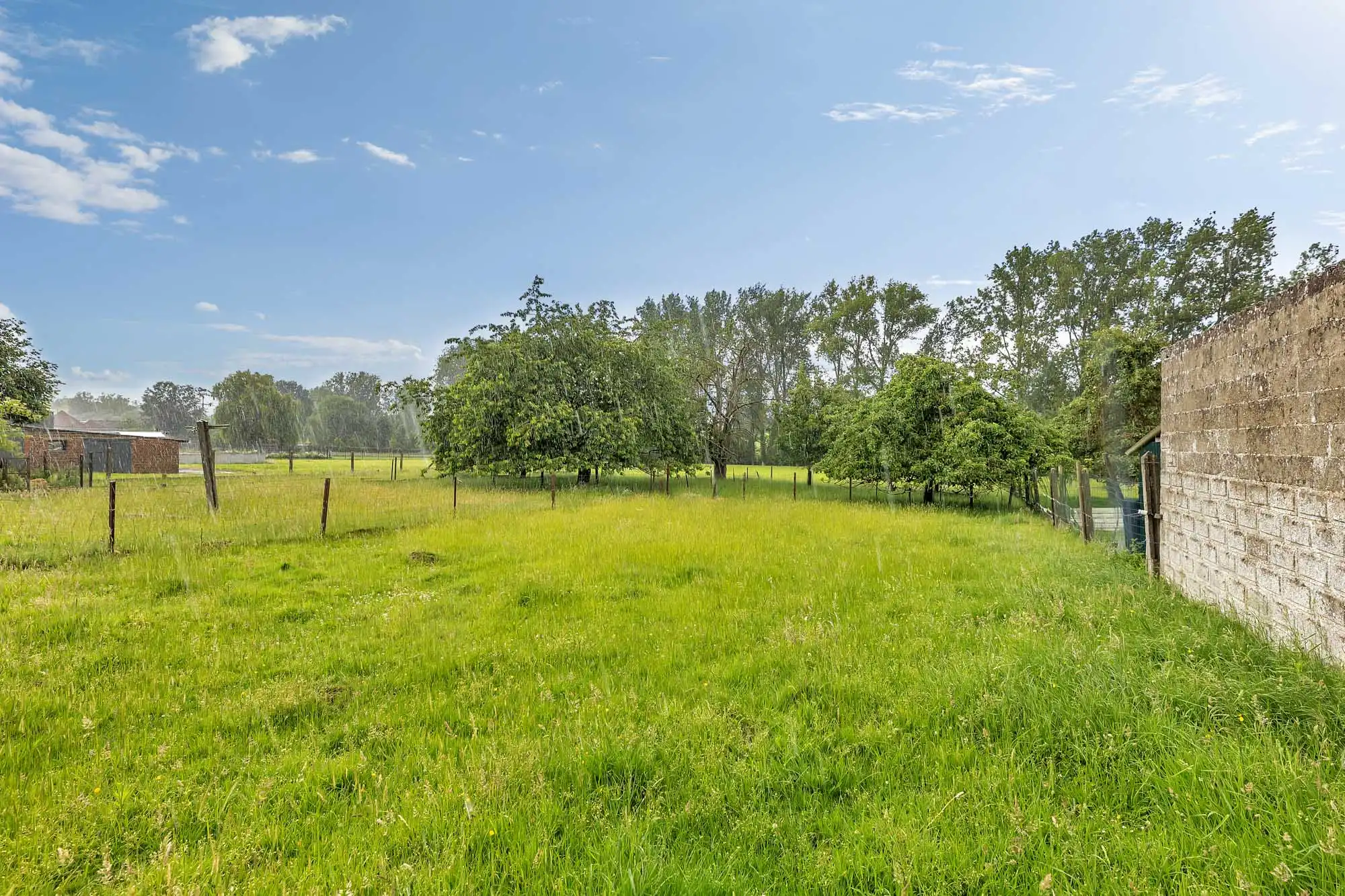 Woning op landelijke ligging met opslagplaats foto 25