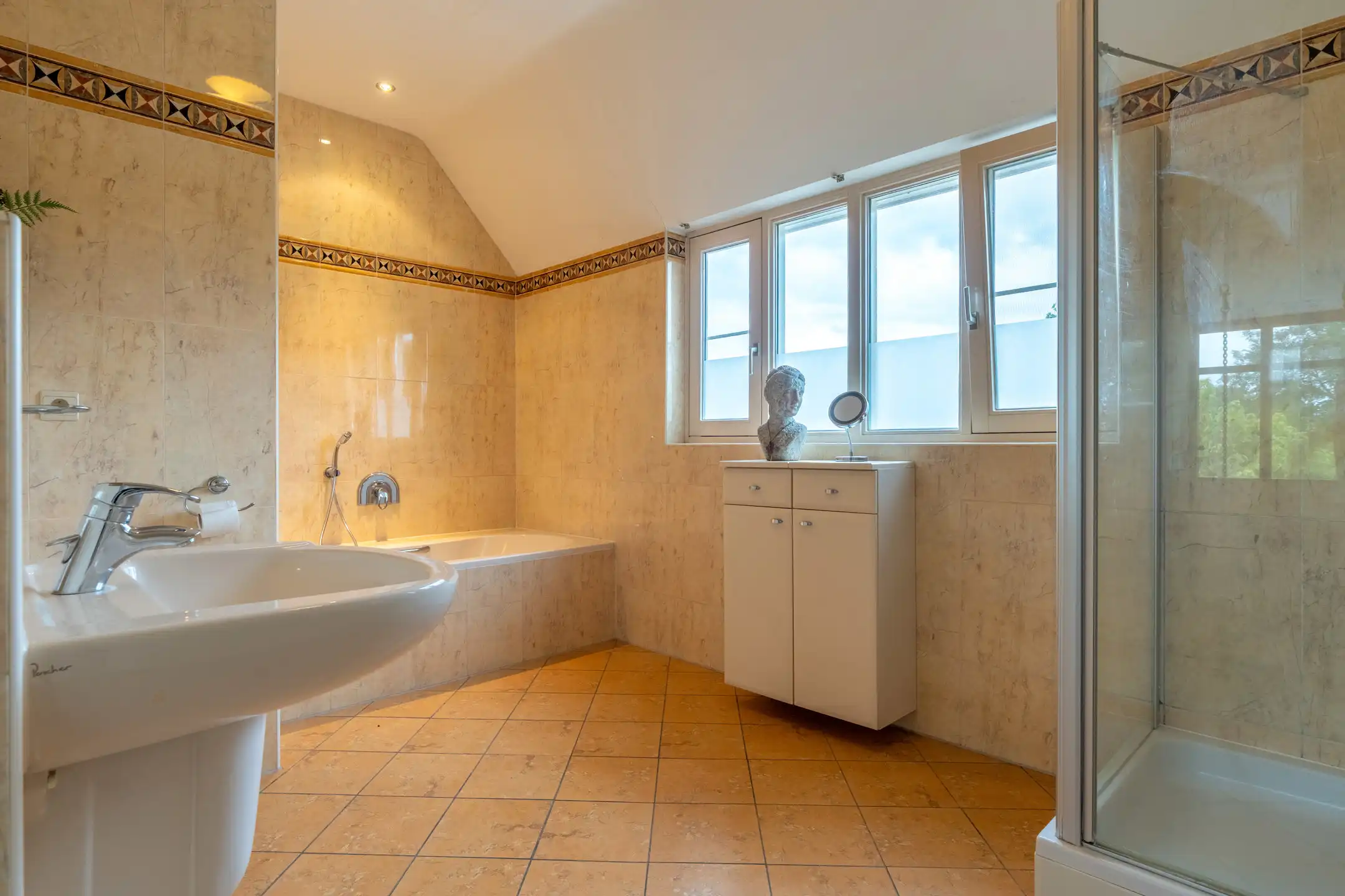 Charmante villa met 4 slaapkamers op 1.035 m² foto 30