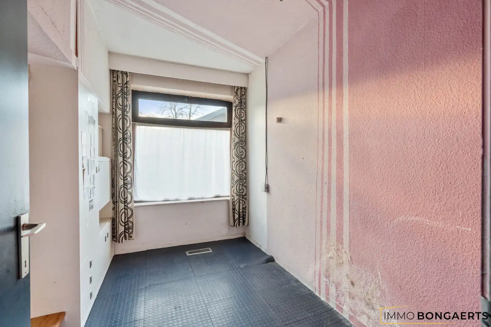 Gelijkvloerse woning met polyvalent bijgebouw foto 18