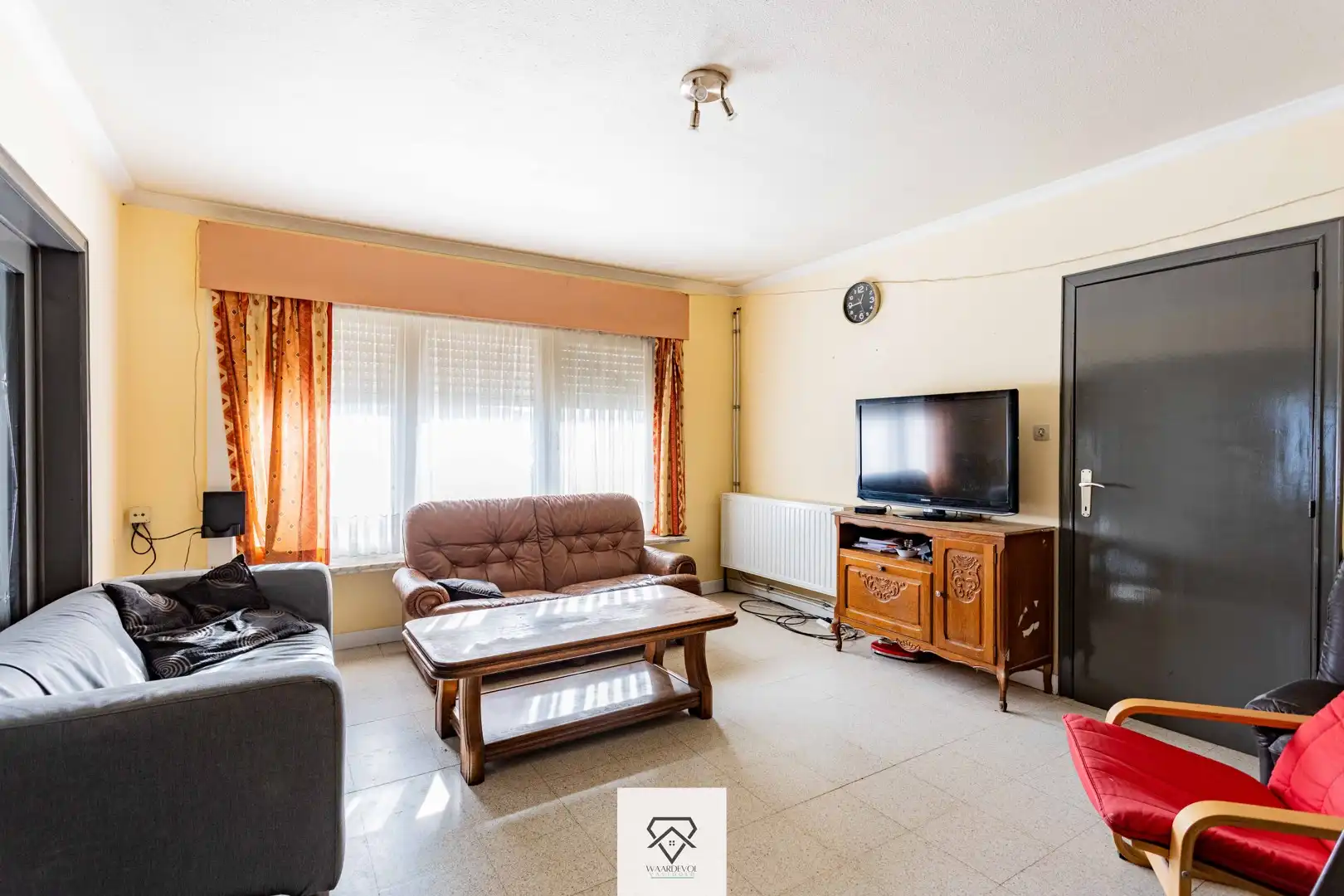 Rustig gelegen alleenstaande woning op ruim perceel van 3.130 m² foto 10