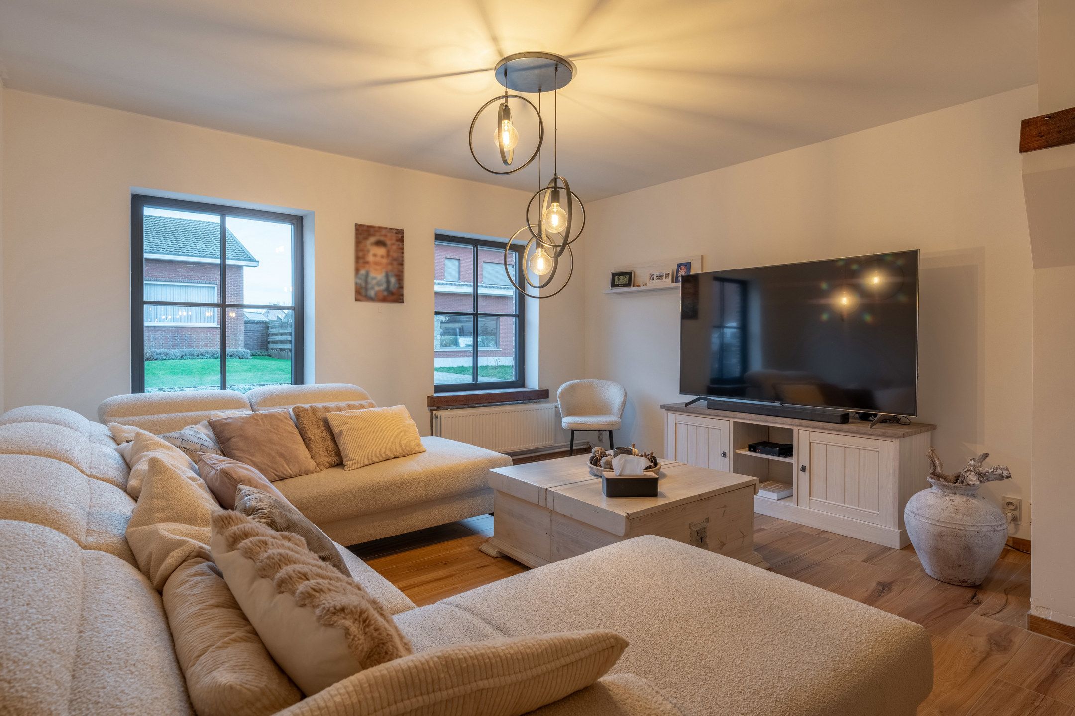 Instapklare gezinswoning met 5 slpks en 2 bdks te Vosselaar. foto 8