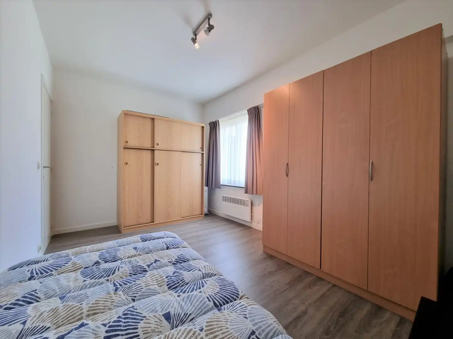 Goed gelegen, ruim  appartement met 3 slaapkamers en zonnige tuin - Heist foto 12