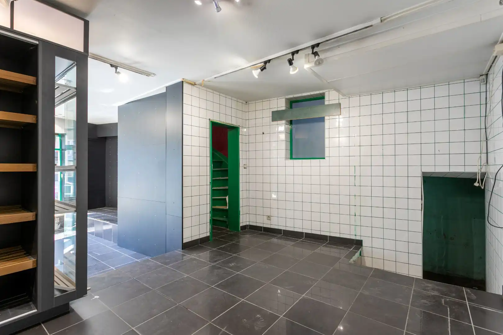 Karaktervol handelshuis op een gunstige ligging in hartje Halle foto 6