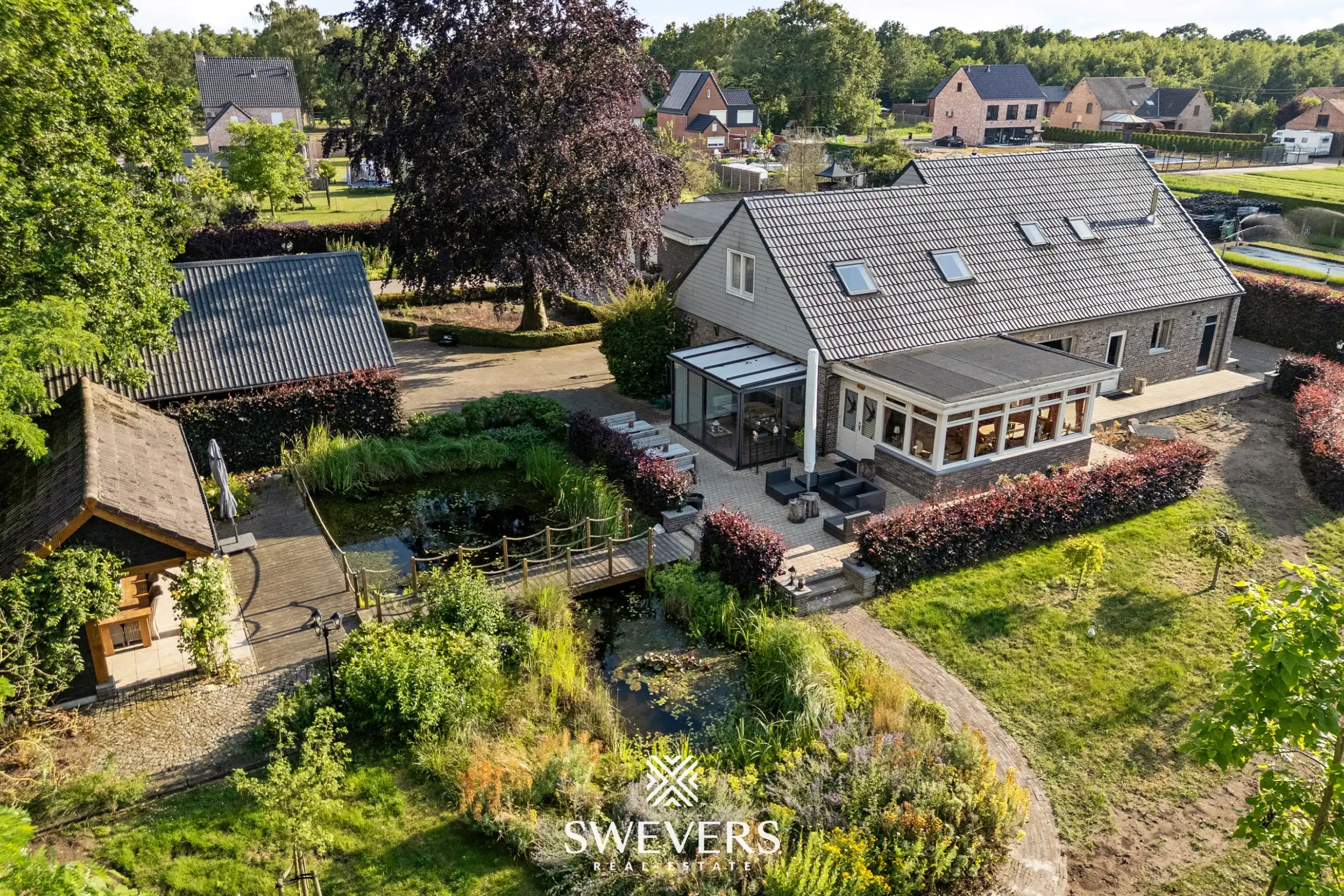 Uniek gerenoveerde hoeve op 6.661 m² met zes slaapkamers, loods en volledige paardeninfrastructuur foto 37