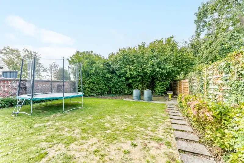 Te huur instapklare gezinswoning met 3 slpks, 2 badk, bureel, garage en tuin foto 24