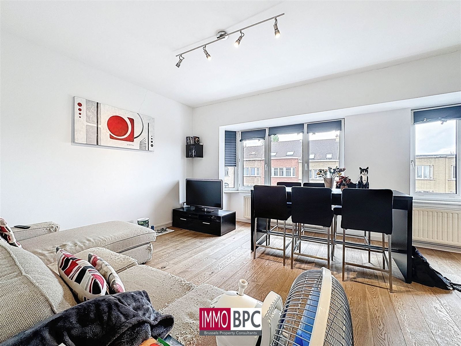 Gezellig en instapklaar appartement met 2 slaapkamers en lage lasten foto 3