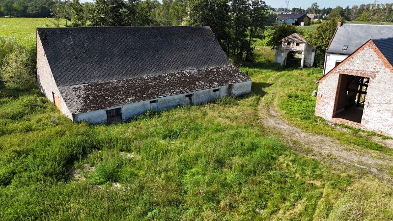 Exclusief 17e eeuws landgoed met bijgebouwen en slotgracht op 1 ha foto 22