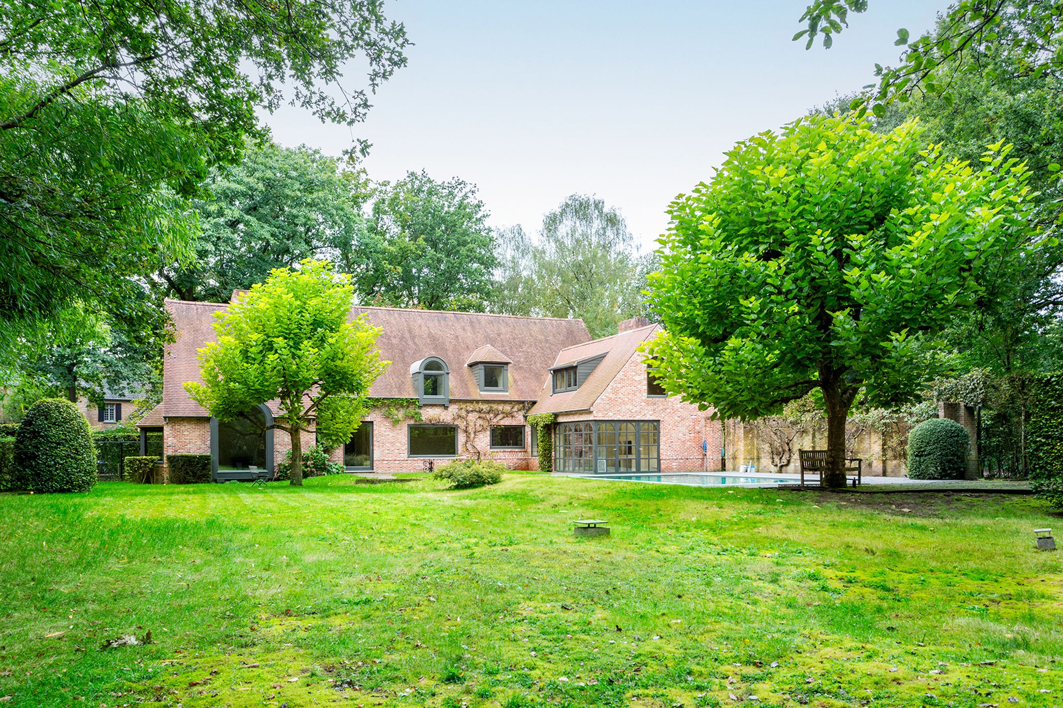 Prachtige net gerenoveerde villa In Schotenhof op 2.660m² foto 33