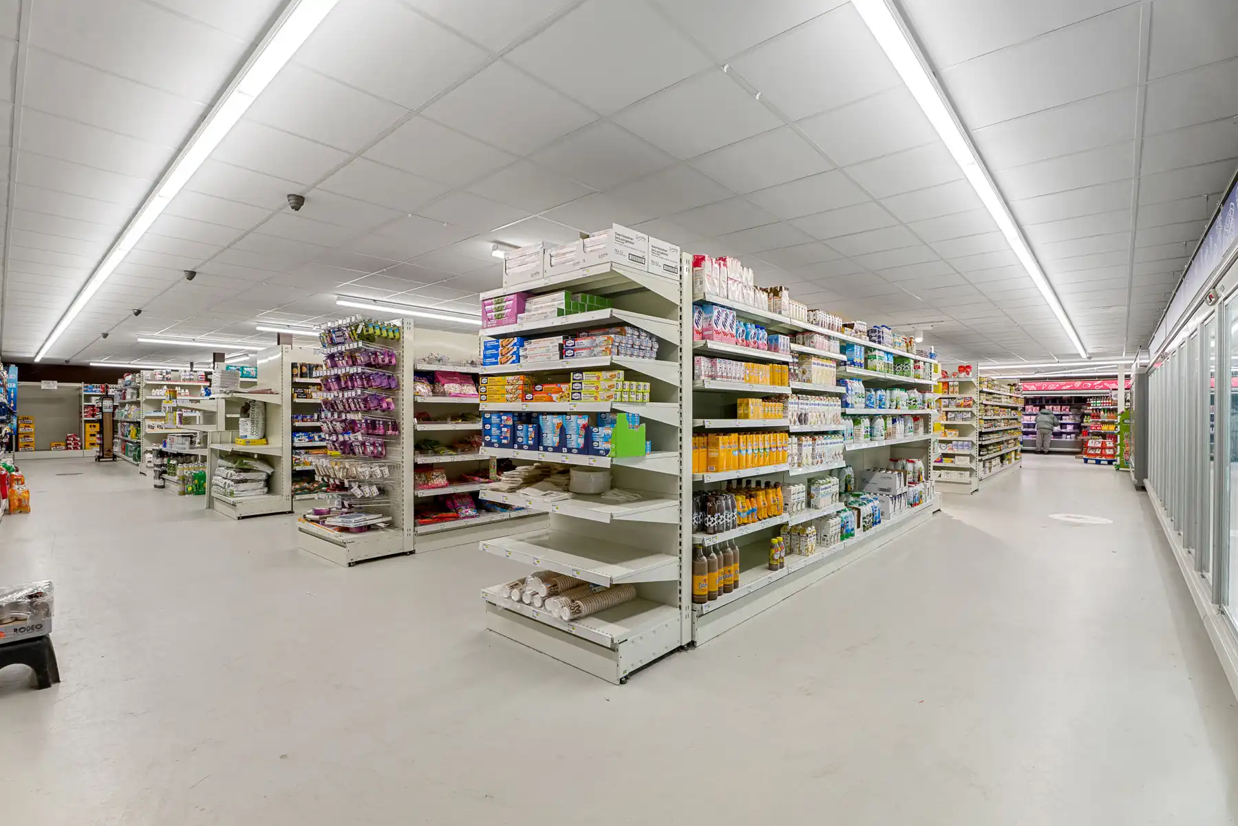 Verzorgd handelspand met comfortabele woonst foto 4