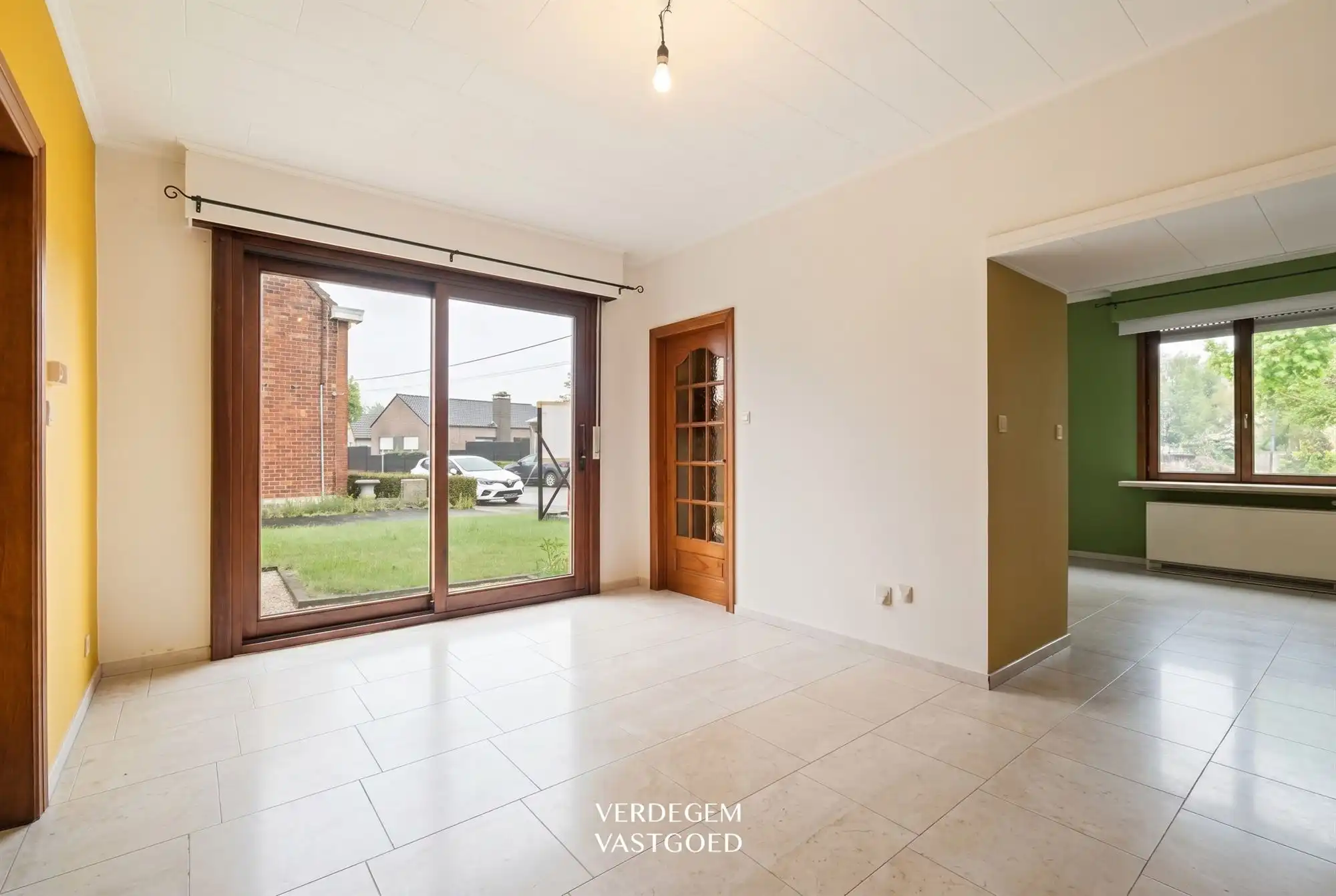 Vrijstaande woning met 2+1 slaapkamers, tuin en weidse zichten - te renoveren foto 5