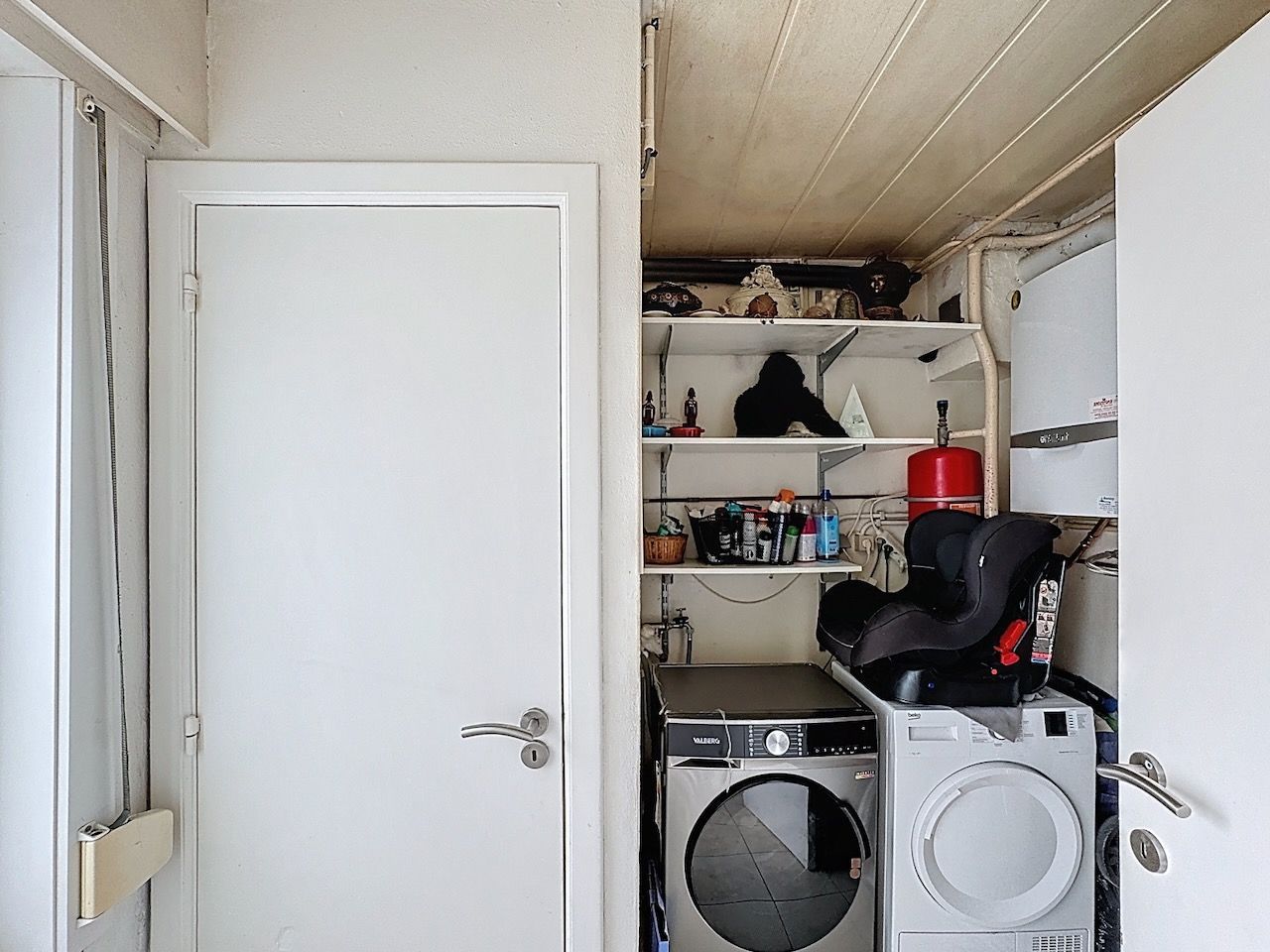 Zeer aangenaam gelegen, praktische gezinswoning met voortuintje in het dorp van Heist foto 22