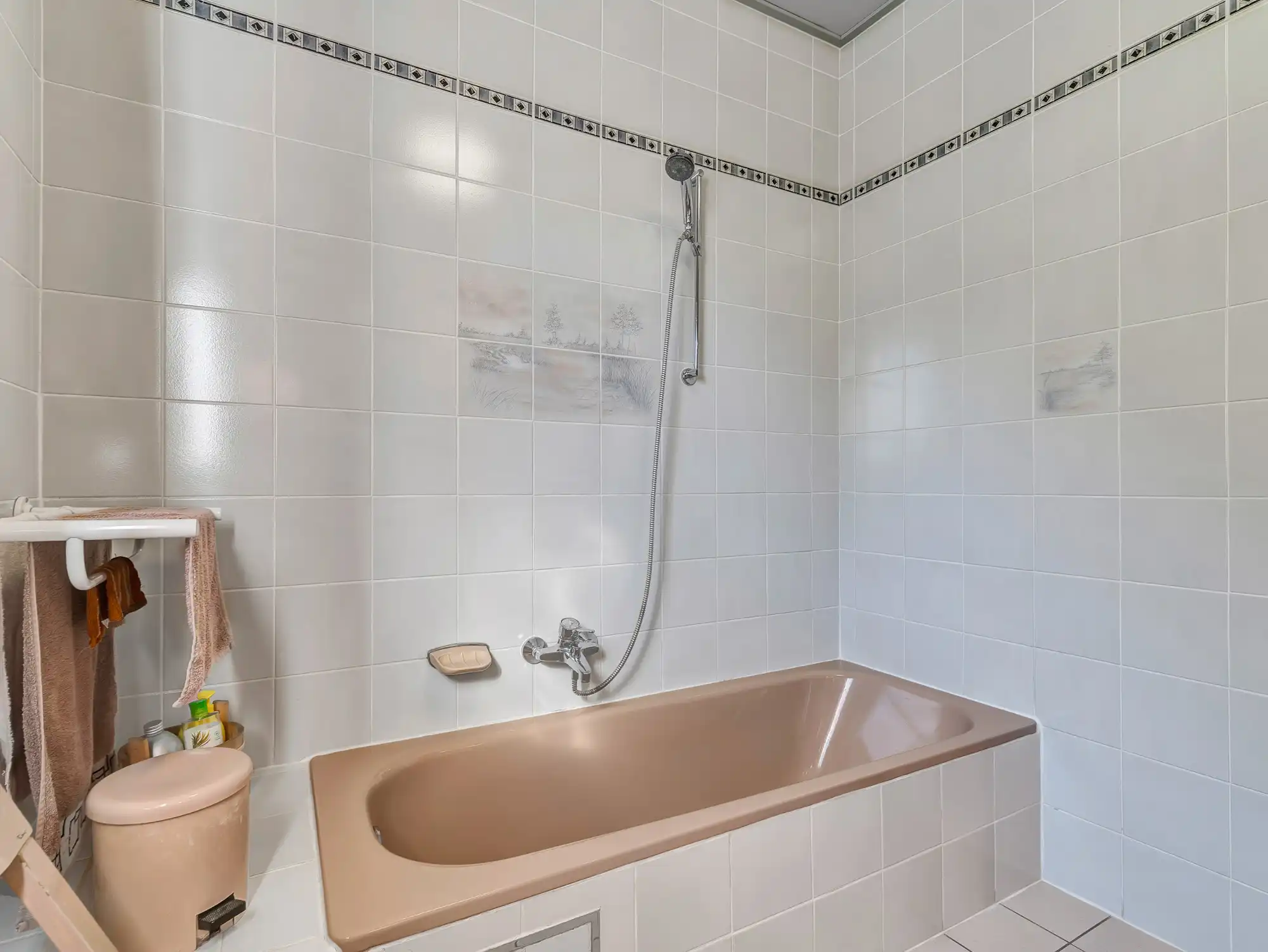 Ruime gezinswoning op een perceel van 1.009 m² foto 10