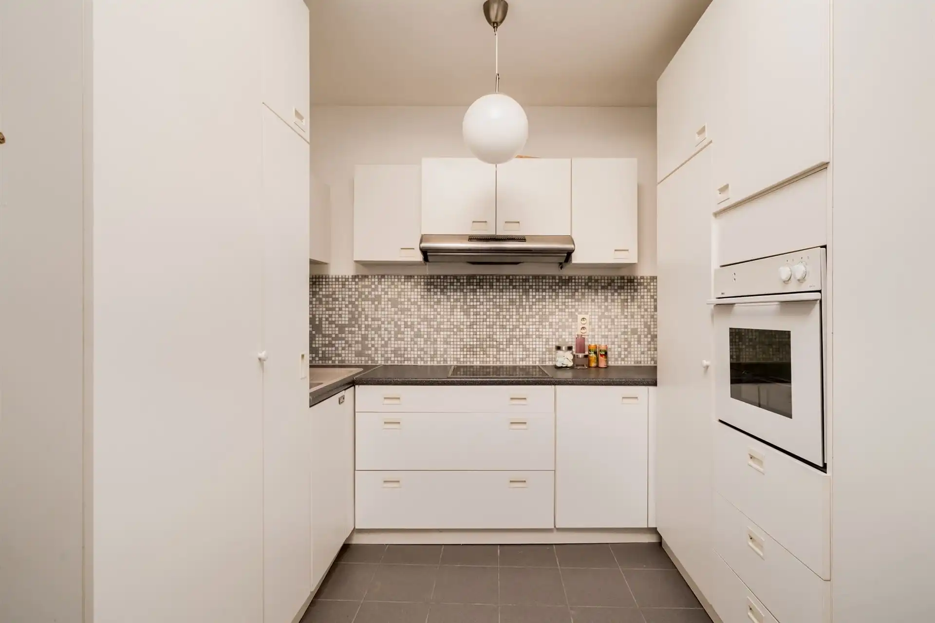 Instapklare starterswoning met charme in Rumst. foto 11