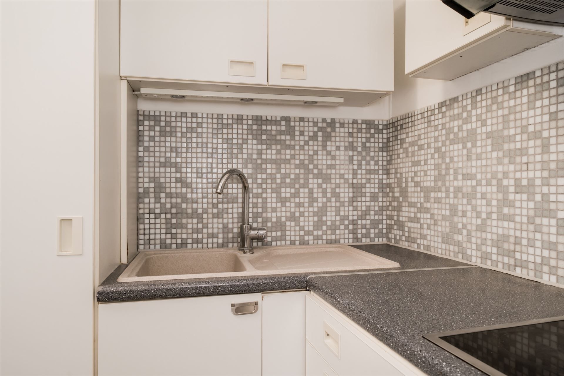 Instapklare starterswoning met charme in Rumst. foto 11