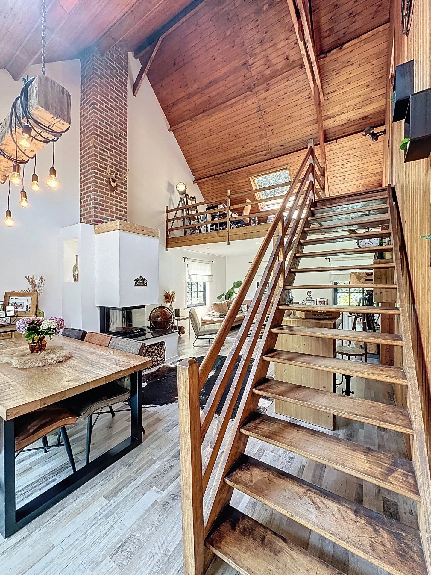Volledig gerenoveerde villa in de Europese wijk. foto 9