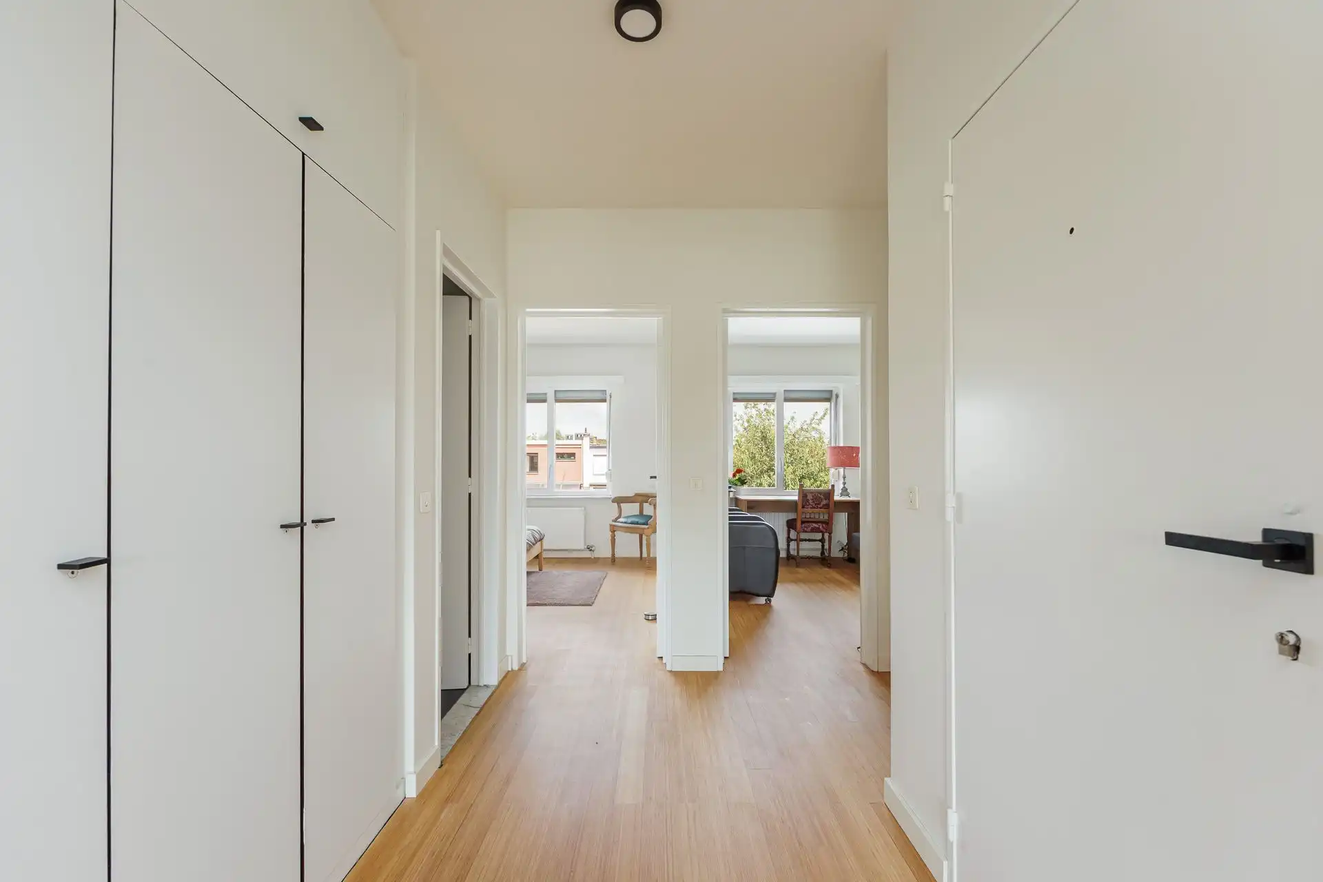 Rustig gelegen 2 SL appartement met garage foto 10