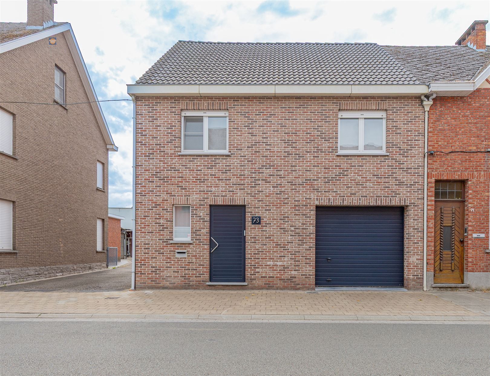 Gezinsvriendelijke woning met 3 slaapkamers en functionele indeling foto {{pictureIndex}}