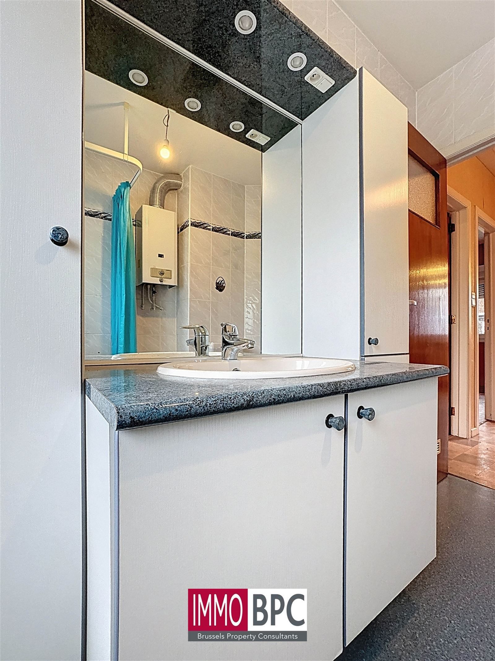 Charmante gezinswoning met grote tuin in rustige buurt van Ganshoren foto 26