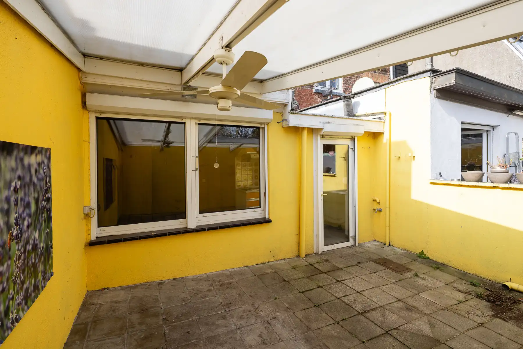 Te renoveren woning met potentieel in Drogenbos foto 8