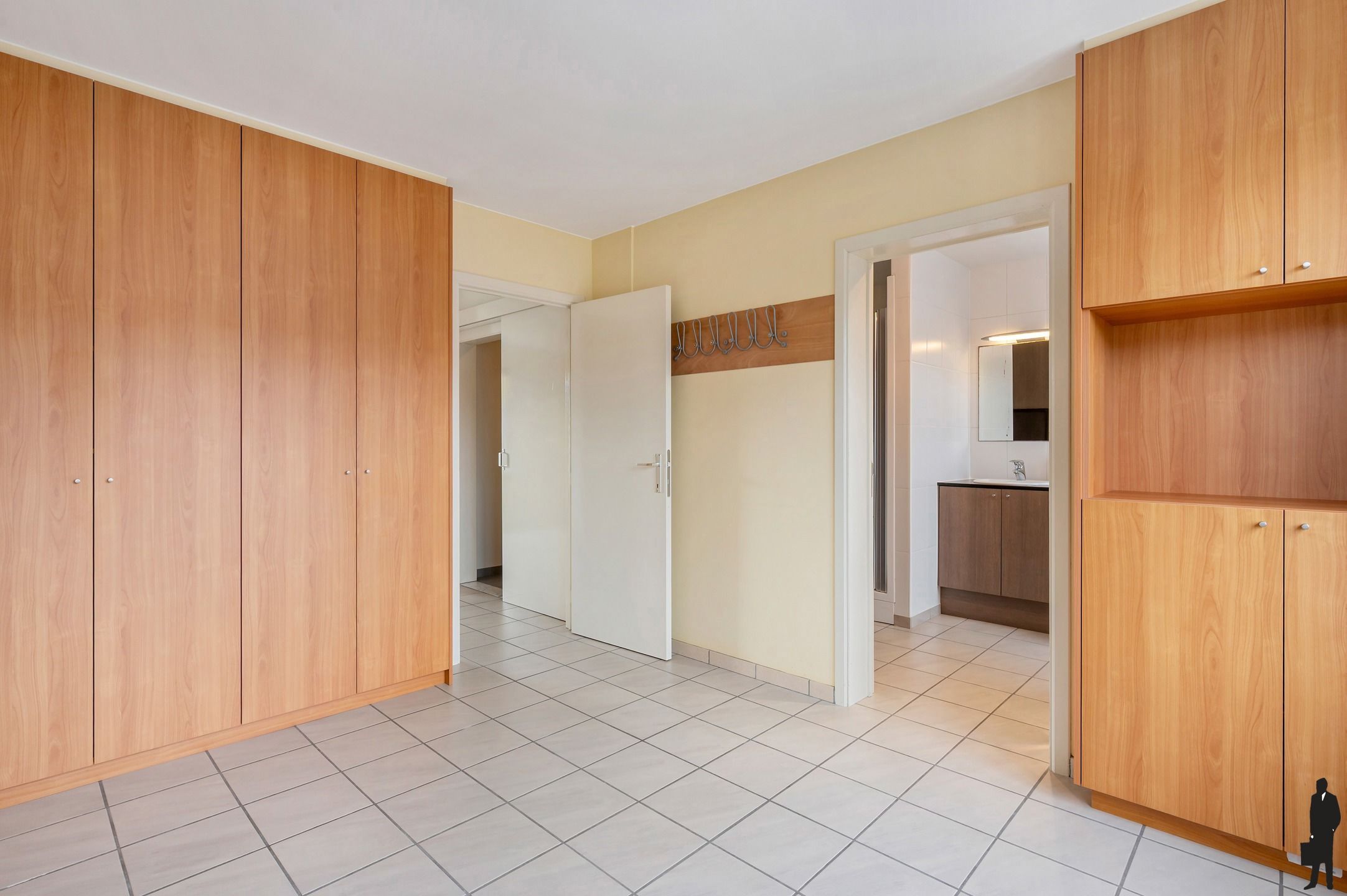 Zeer verzorgde gezinswoning, gelegen in een rustige straat toch zeer centraal nabij scholen/winkels/invalswegen/etc!  foto 12