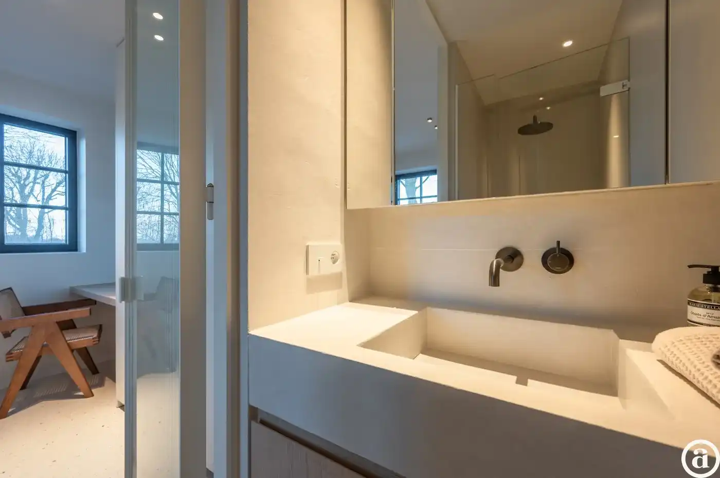 Instapklare nieuwbouwvilla met 5 slaapkamers en zuidgerichte tuin.  foto 29