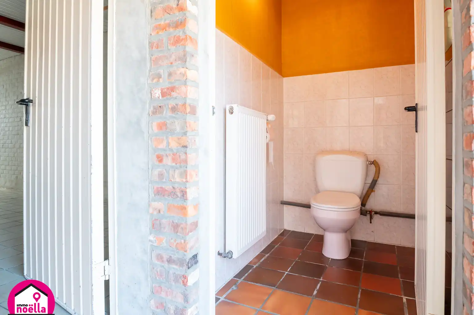 Te koop: te renoveren rijwoning op toplocatie foto 15