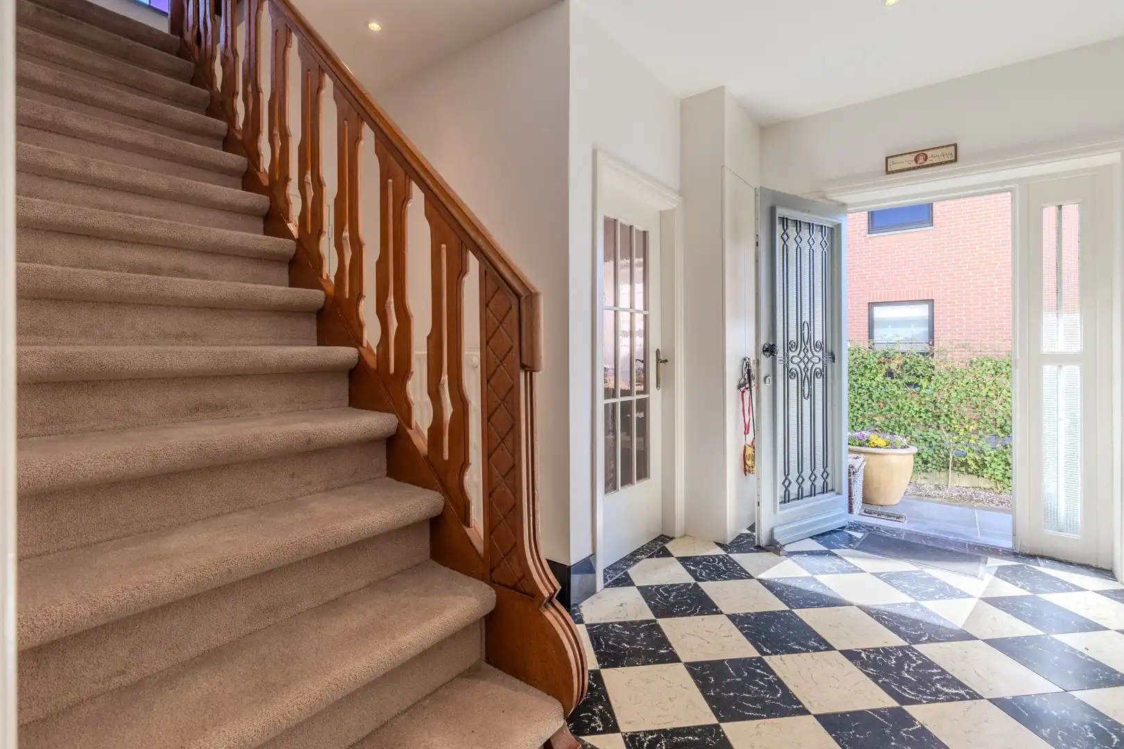 GEZELLIGE WONING MET 3 SLPKS IN KANNE TE KOOP! foto 4