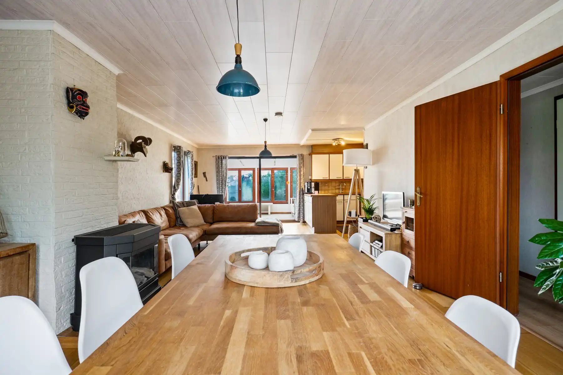 Charmante halfopen woning met polyvalent bijgebouw foto 15