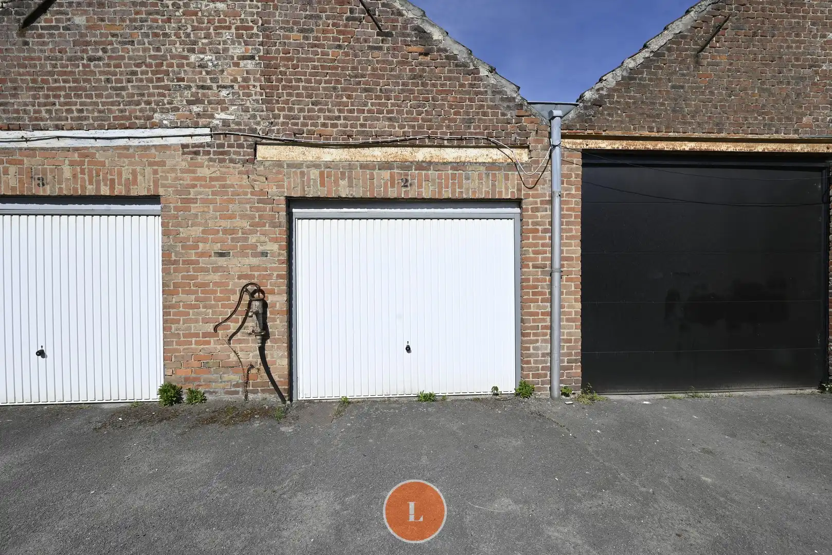 Garage te koop in Menen foto {{pictureIndex}}