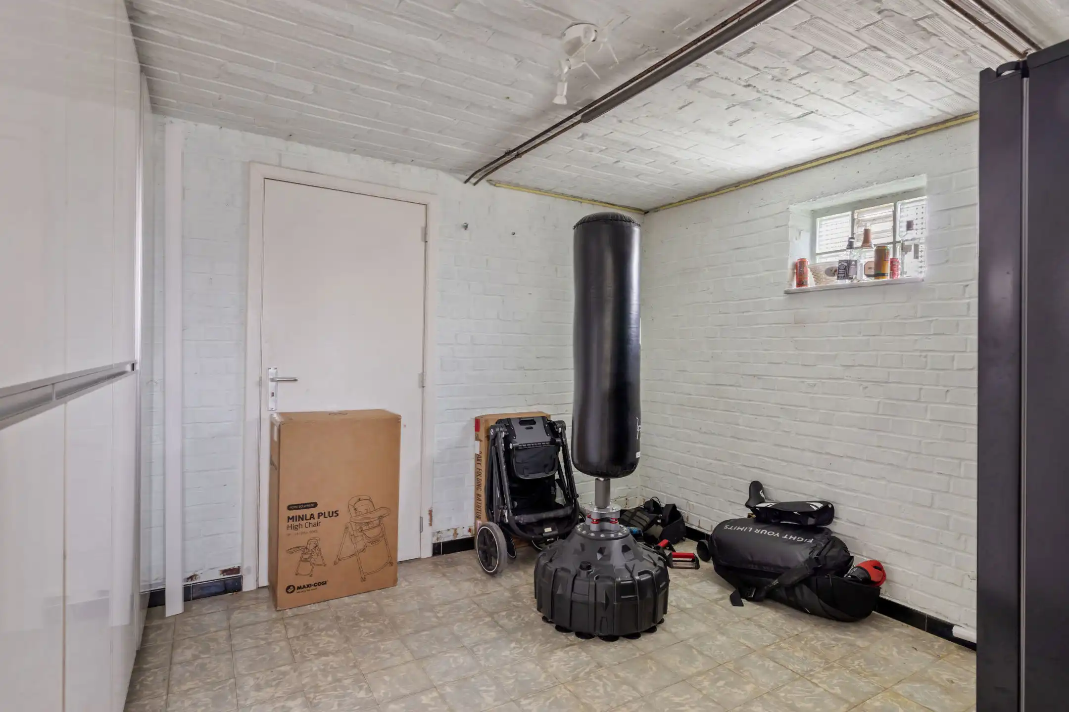 Bel-etage met 3 garages en tuin in het centrum van Bever foto 18