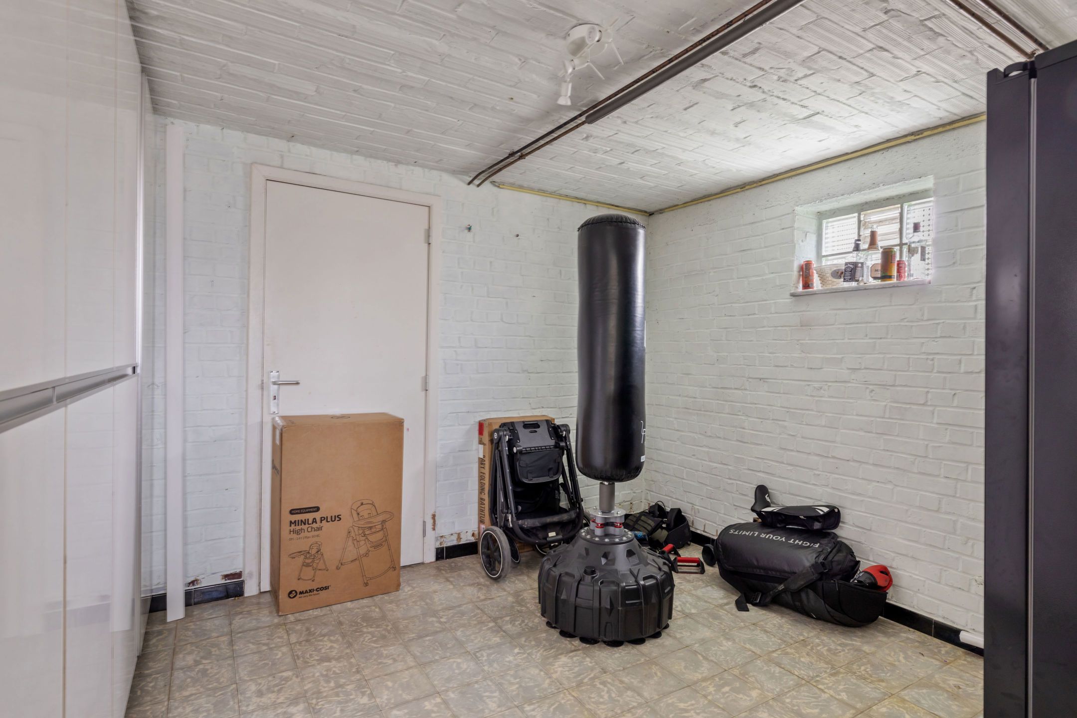 Bel-etage met 3 garages en tuin in het centrum van Bever foto 18